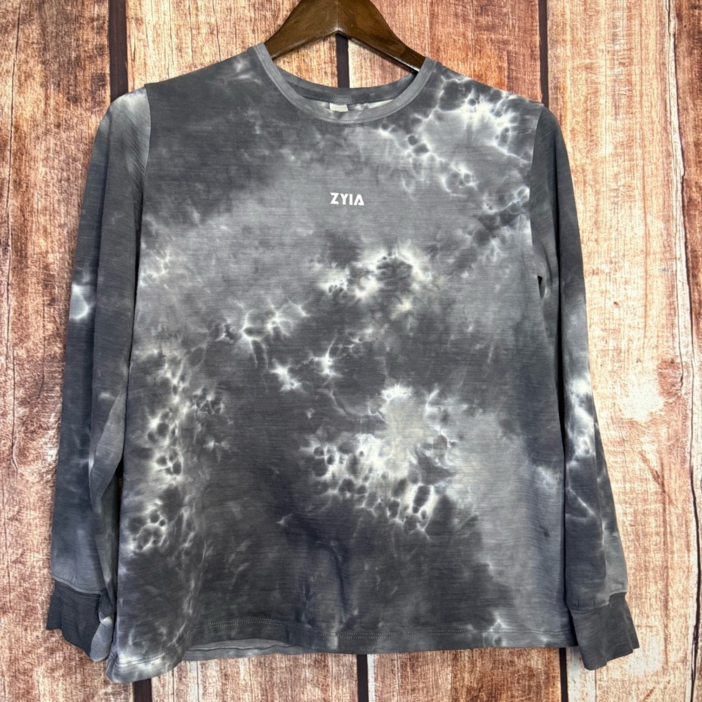 ZYIA Gray Tie-Dye Long Sleeve Shirt